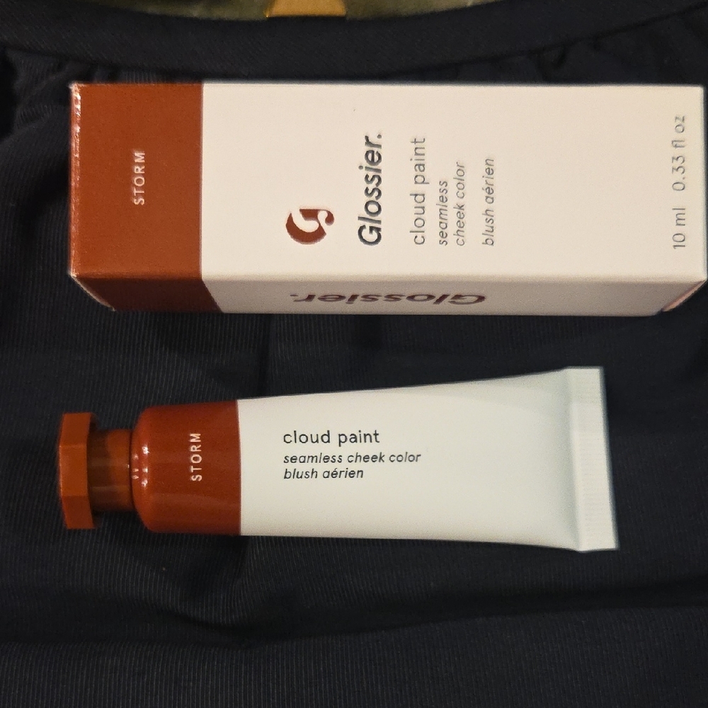 Glossier Cloud Paint in Storm